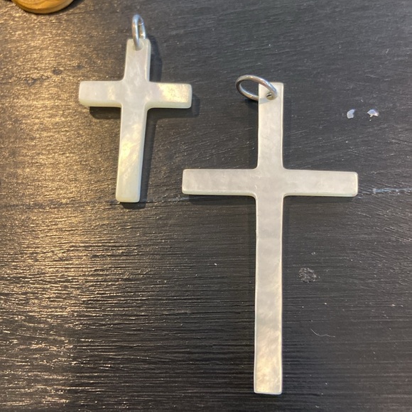 Collection of crosses and pins. First Holy Communion and Confirmation. - Picture 2 of 8